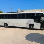 Ônibus COMIL VERSATILLE GOLD VW 17.230 JM 2013 seminovo à venda, código 215 - foto 03