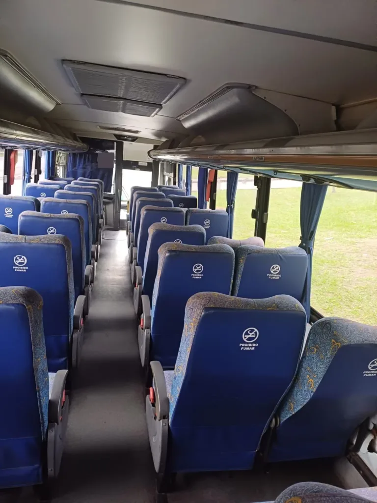 Ônibus COMIL VERSATILLE GOLD VW 17.230 JM 2013 seminovo à venda, código 215 - foto 10