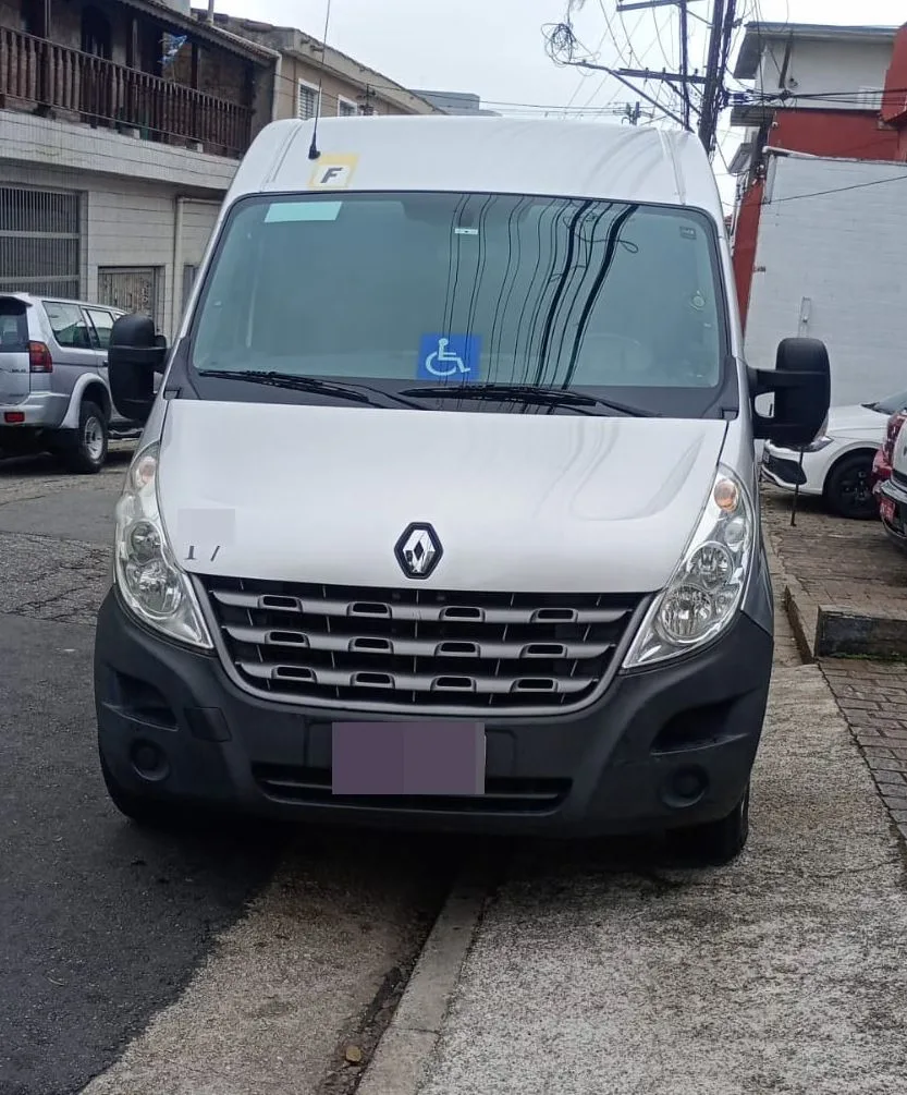 Ônibus RENAULT MASTER L3H2 LUXO JM 2019 seminovo à venda, código 136 - foto 01