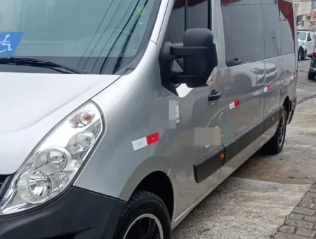 Ônibus RENAULT MASTER L3H2 LUXO JM 2019 seminovo à venda, código 136 - foto 03