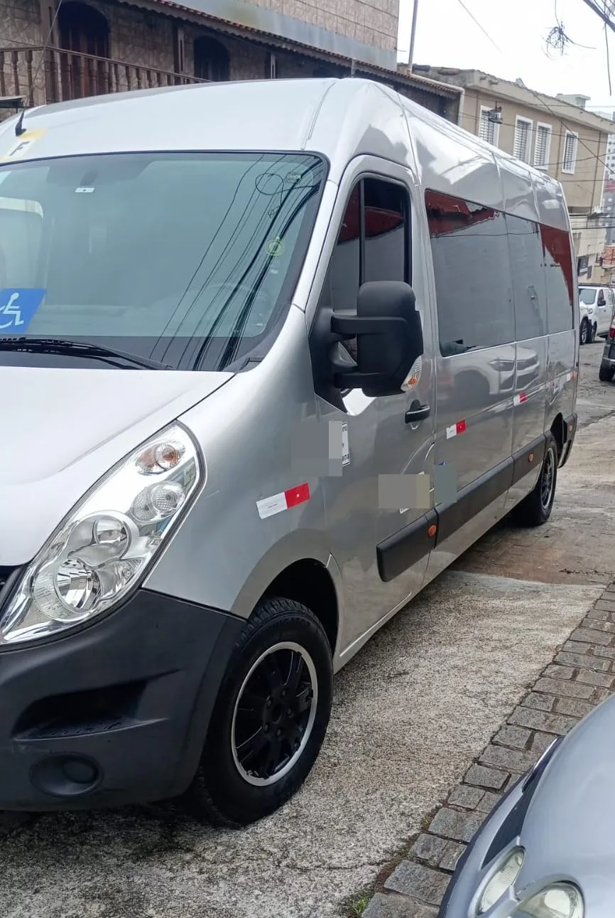 Ônibus RENAULT MASTER L3H2 LUXO JM 2019 seminovo à venda, código 136 - foto 03