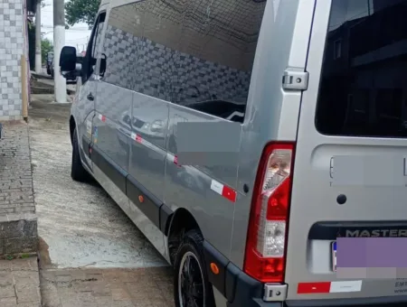 Ônibus RENAULT MASTER L3H2 LUXO JM 2019 seminovo à venda, código 136 - foto 05