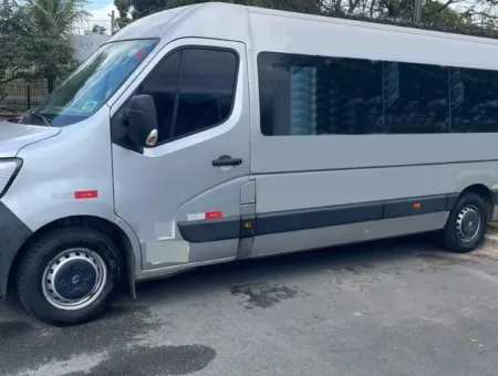 Ônibus RENAULT MASTER L3H2 LUXO JM 2023 seminovo à venda, código 306 - foto 02