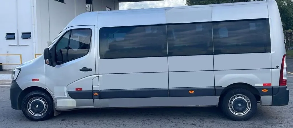 Ônibus RENAULT MASTER L3H2 LUXO JM 2023 seminovo à venda, código 306 - foto 04