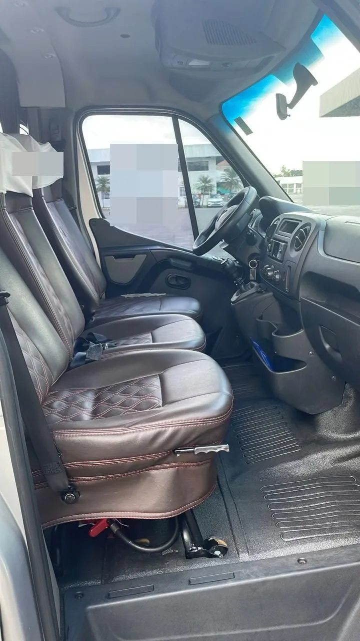 Ônibus RENAULT MASTER L3H2 LUXO JM 2023 seminovo à venda, código 306 - foto 05