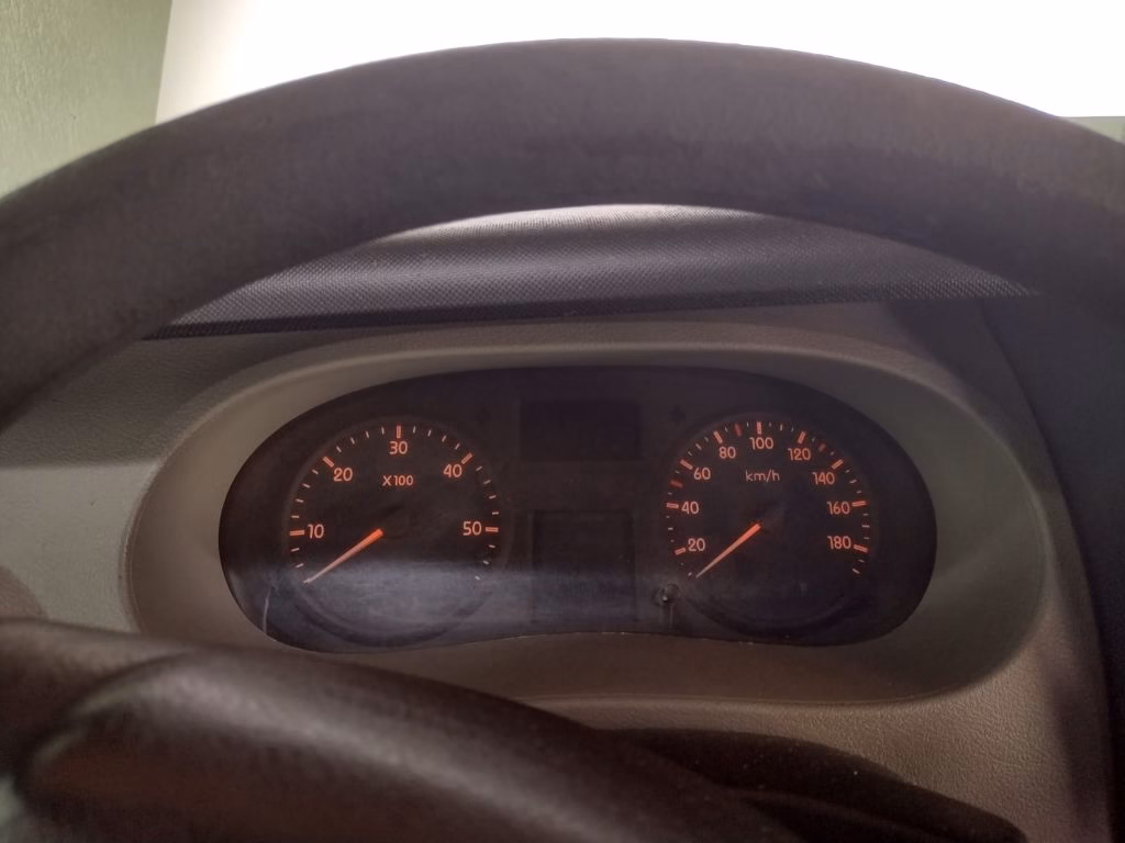 VAN À VENDA RENAULT MASTER L2H2 ANO 2011 COD.206