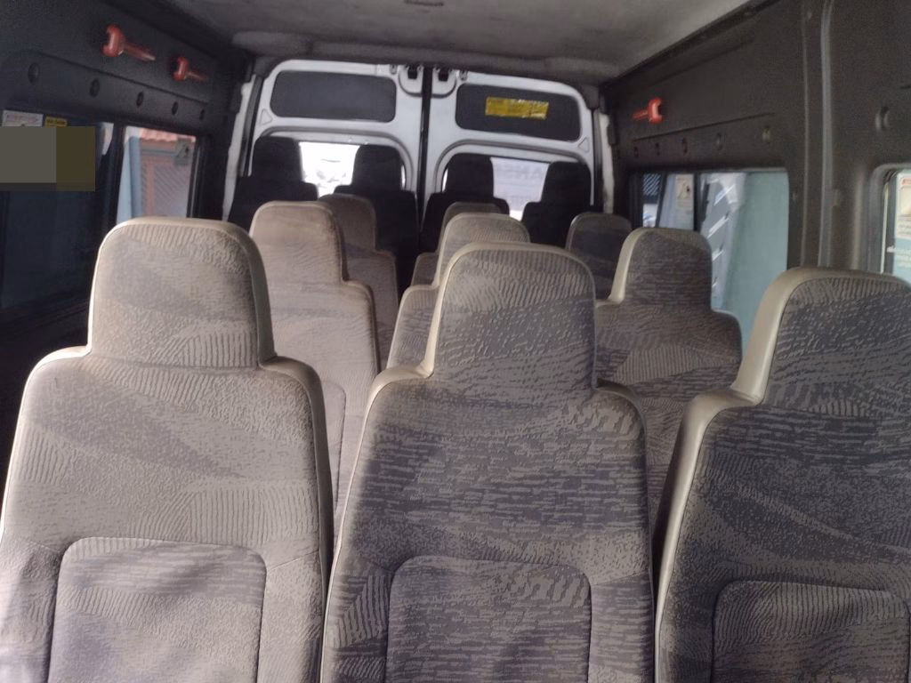 VAN À VENDA RENAULT MASTER L2H2 ANO 2011 COD.206