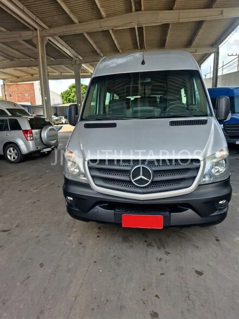 Ônibus SPRINTER 415 CDI VAN 16 LUGAR TETO ALTO 2018 seminovo à venda, código 270 - foto 01