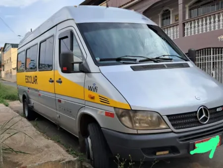 Ônibus SPRINTER CDI 413 VAN M.BENZ 2011 seminovo à venda, código 224 - foto 01