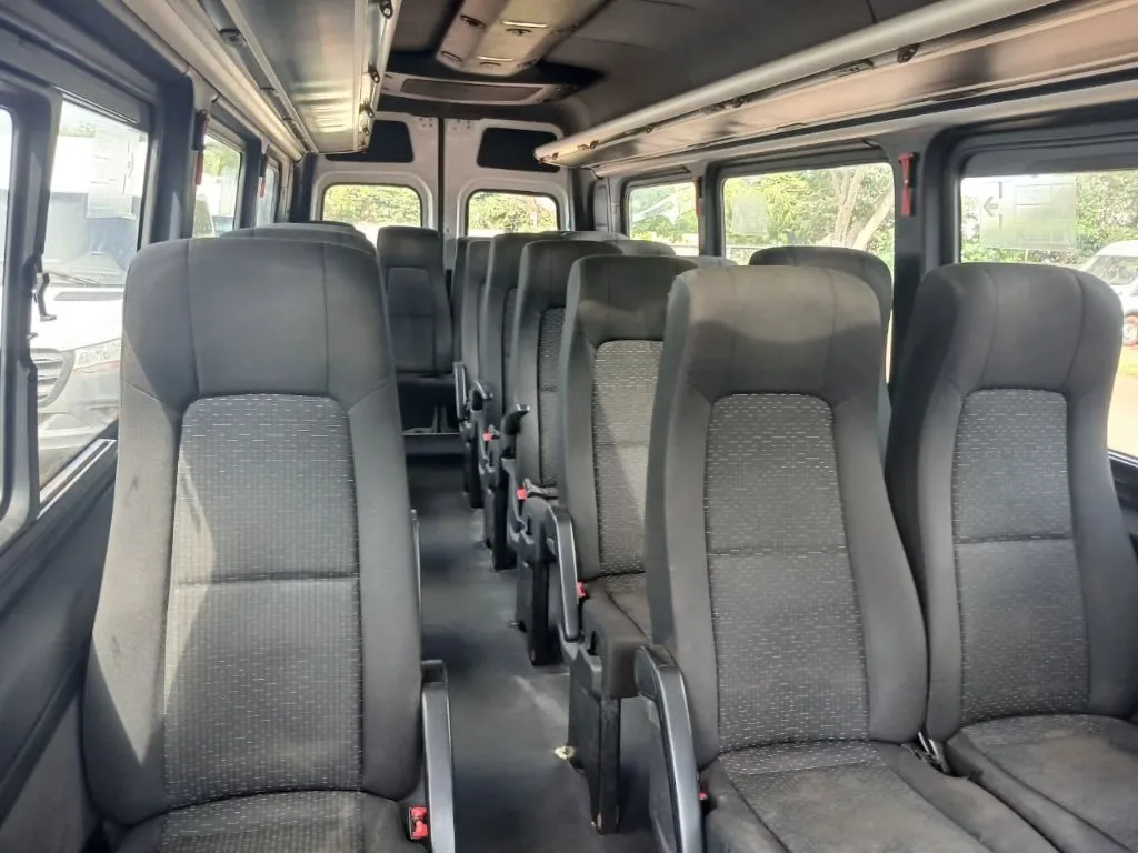 Ônibus SPRINTER VAN CDI 516 20 LUGARES 2021 seminovo à venda, código 170 - foto 06