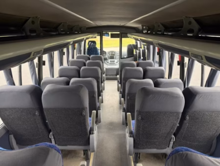 MICROÔNIBUS À VENDA VOLARE W9 2016 CUMMINS COD.229