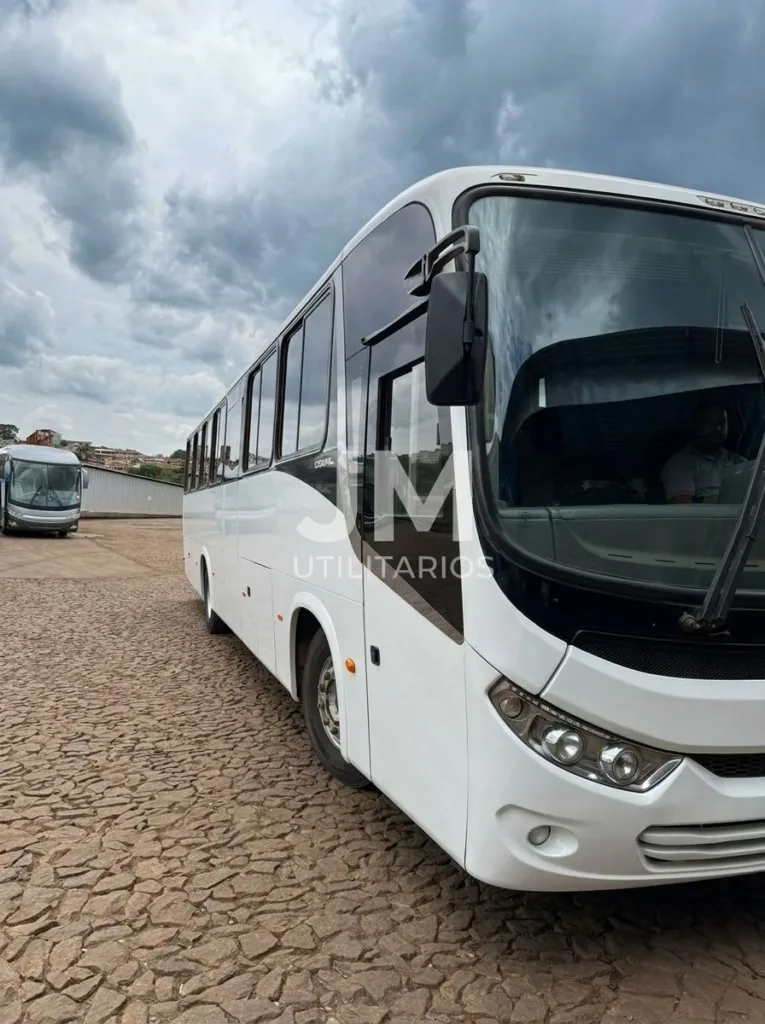 Ônibus COMIL CAMPIONE 3.25 M.BENZ OF 1724 JM 2022 seminovo à venda, código 16 - foto 01