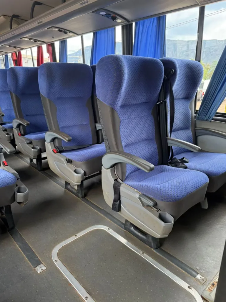 Ônibus COMIL CAMPIONE 3.25 M.BENZ OF 1724 JM 2022 seminovo à venda, código 16 - foto 07