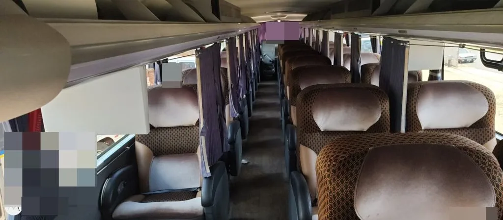 Ônibus Comil Campione Invictus DD HD 2020 seminovo à venda, código 02 - foto 04