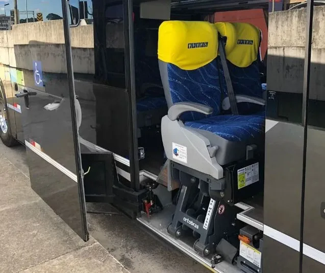 Ônibus COMIL INVICTUS DD SCANIA K400 JM 2019 seminovo à venda, código 1302 - foto 03