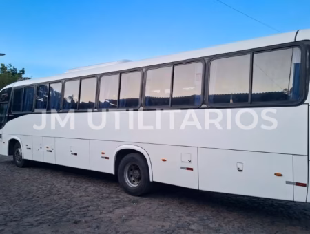 Ônibus Comil Campione 3.25 2024 COD.433