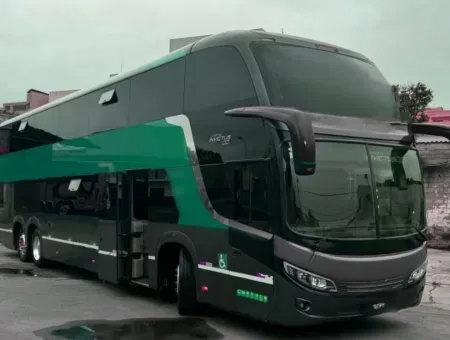 Ônibus Comil Ônibus Invictus DD 2019 seminovo à venda, código 1270 - foto 01