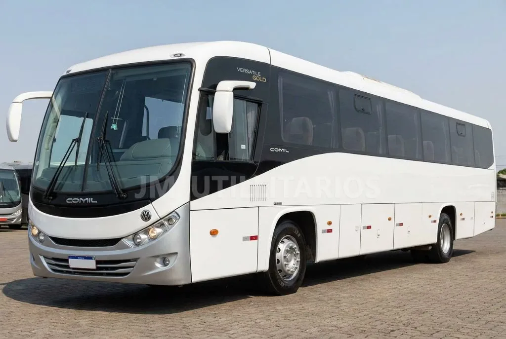 Ônibus Comil Versatile Gold VW 17.230 seminovo à venda, código 584 - foto 03