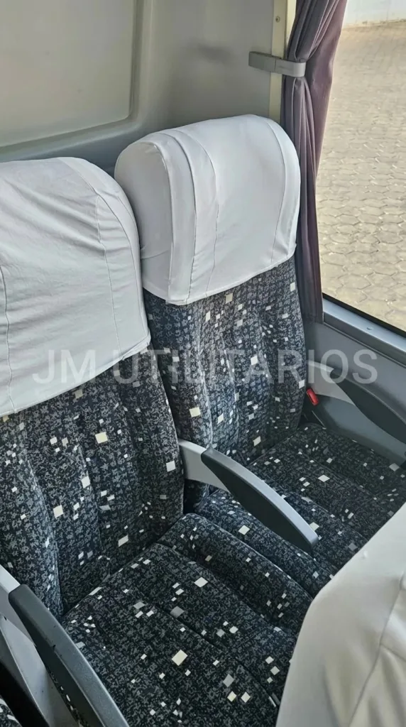Ônibus Comil Versatile Gold VW 17.230 seminovo à venda, código 584 - foto 08
