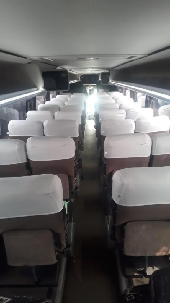 Ônibus IRIZAR I6 VOLVO B11R 420 JM 2015 seminovo à venda, código 01 - foto 05