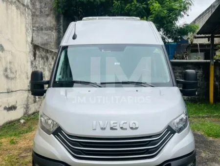 Ônibus Iveco Van Daily 50-180 2024 seminovo à venda, código 1251 - foto 02