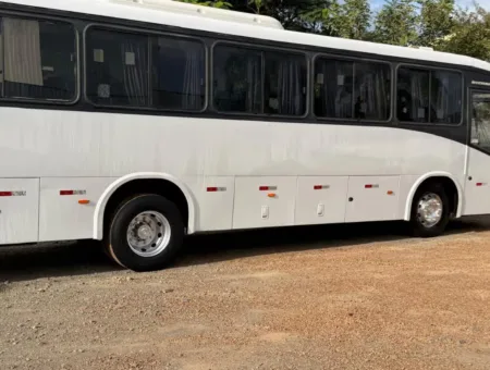 Ônibus Marcopolo Ideale Ônibus Rodoviário 770 Mercedes-Benz OF 1721 2015 seminovo à venda, código 15 - foto 03