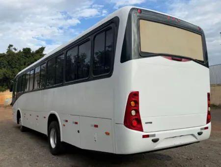 Ônibus Marcopolo Ideale Ônibus Rodoviário 770 Mercedes-Benz OF 1721 2015 seminovo à venda, código 15 - foto 04