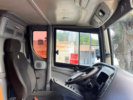 Ônibus Paradiso 1800 DD Volvo COD.588