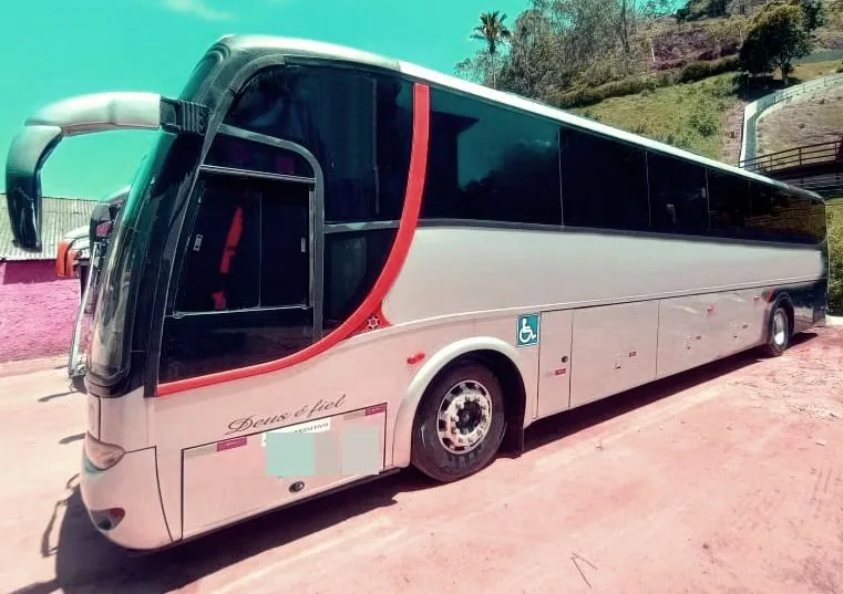 Ônibus MARCOPOLO VIAGGIO 1050 G6 0400RS JM 2002 seminovo à venda, código 932 - foto 02