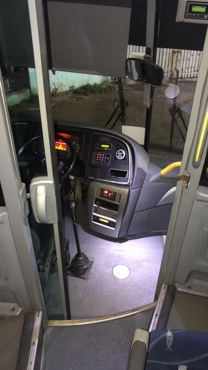 Ônibus Marcopolo Viaggio 1050 G7 O500R seminovo à venda, código 693 - foto 03