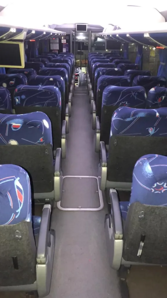 Ônibus Marcopolo Viaggio 1050 G7 O500R seminovo à venda, código 693 - foto 05