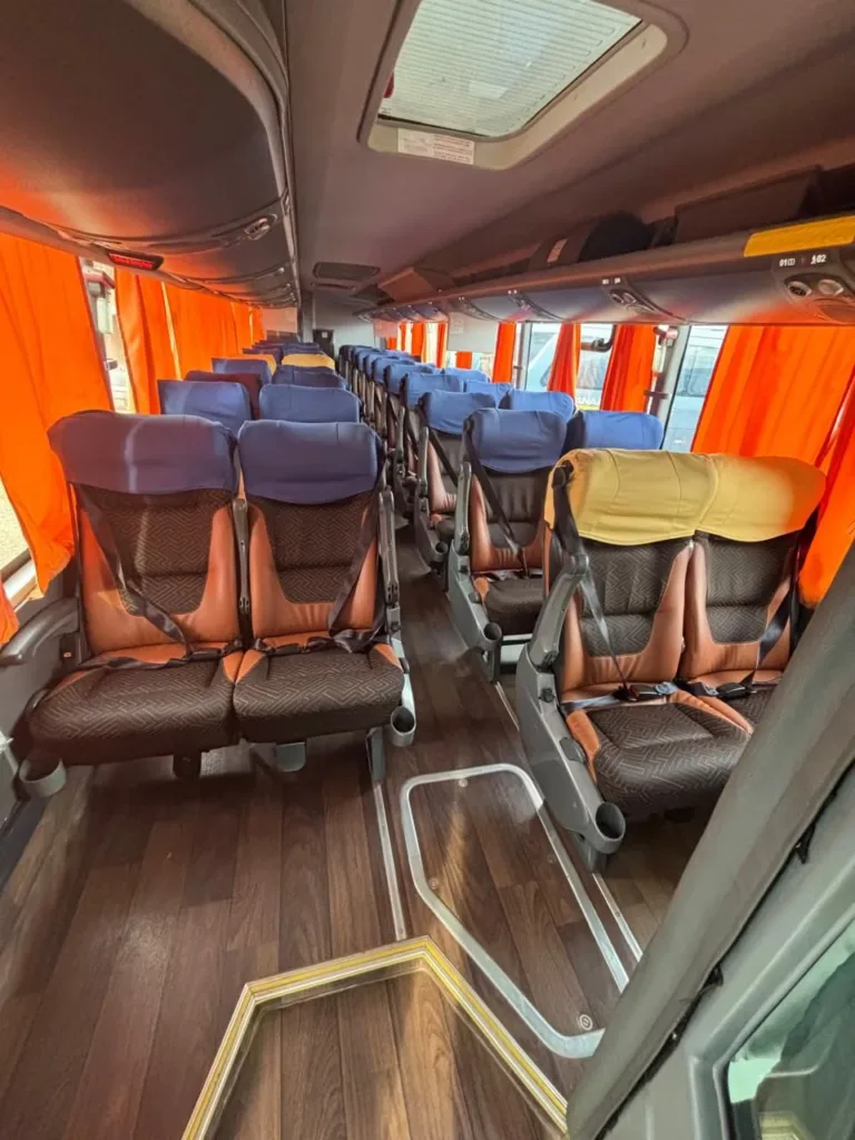 Ônibus Marcopolo Viaggio 1050 G7 Volvo 2023 seminovo à venda, código 428 - foto 07