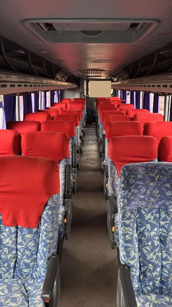Roma 330 Volvo B270F Executivo COD.469