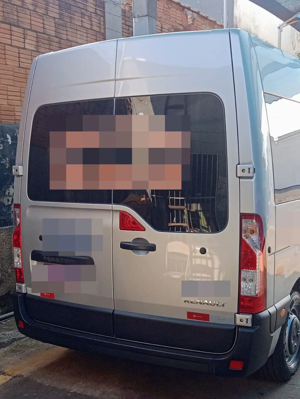 Ônibus Master L3H2 Executiva seminovo à venda, código 601 - foto 02