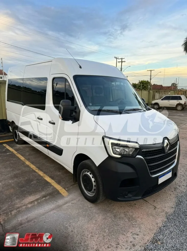 Ônibus Renault Master L3H2 Executiva seminovo à venda, código 594 - foto 01