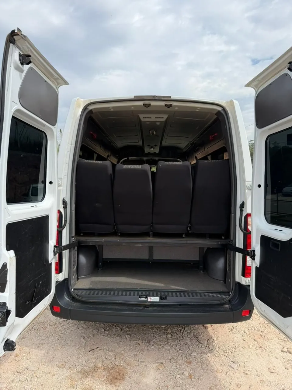 Ônibus Renault Master L3H2 Executiva Luxo seminovo à venda, código 1773 - foto 09
