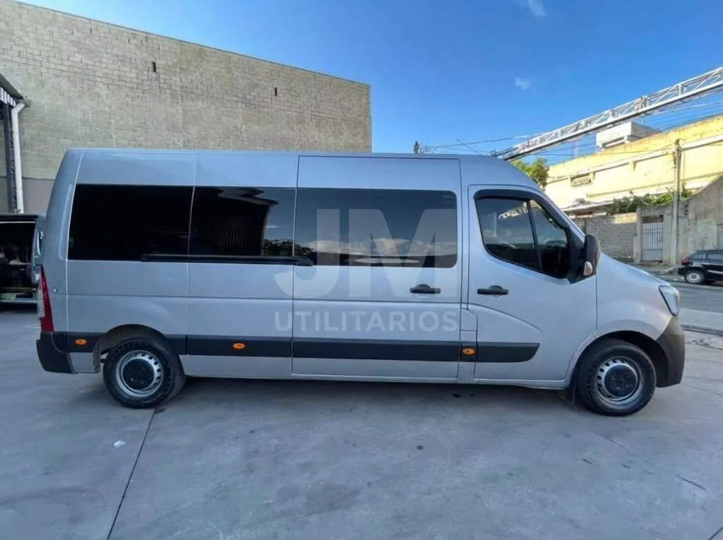 Ônibus Renault Van Master L3H2 Marticar 2024 seminovo à venda, código 89 - foto 02
