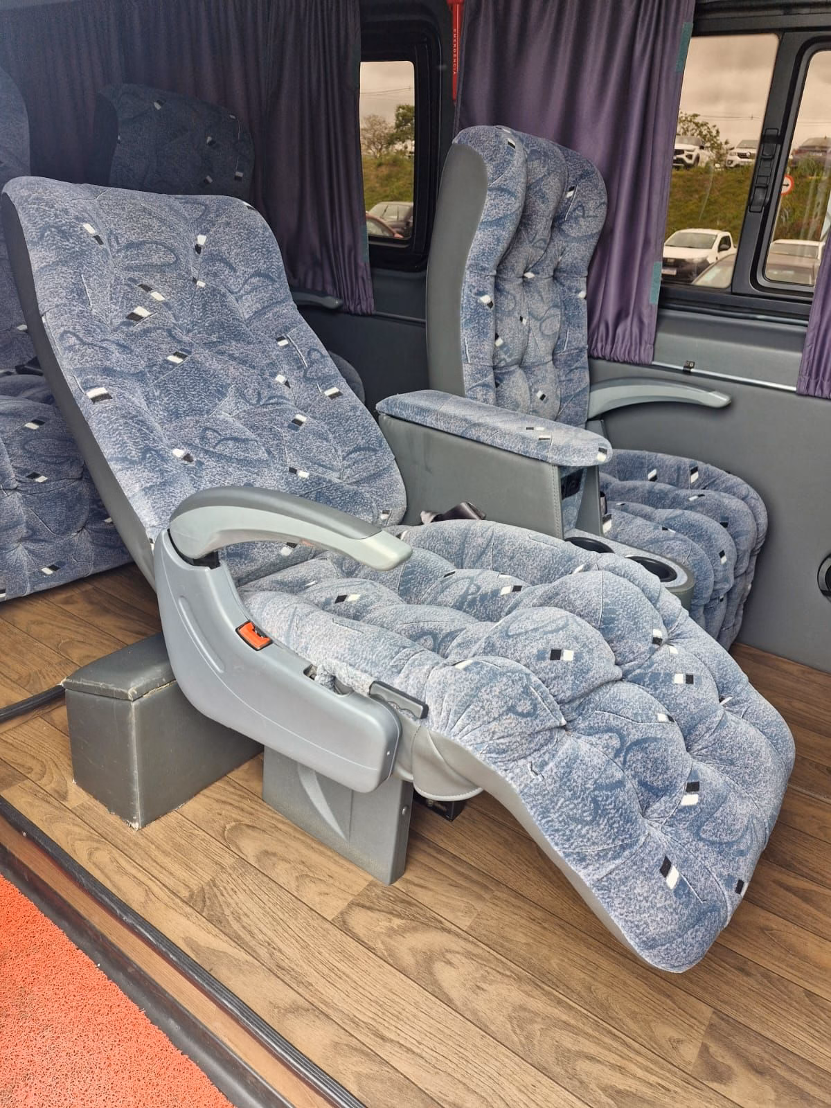Ônibus SPRINTER CDI 416 LONGA LUXO JM 2020 seminovo à venda, código 91 - foto 03