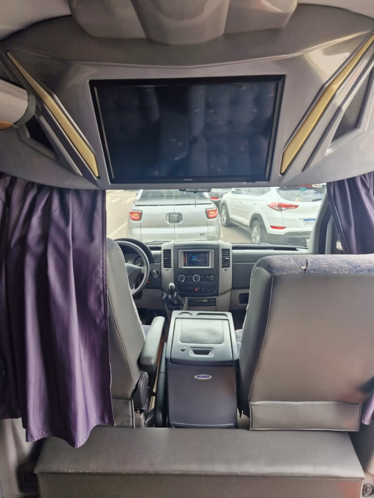 Ônibus SPRINTER CDI 416 LONGA LUXO JM 2020 seminovo à venda, código 91 - foto 04