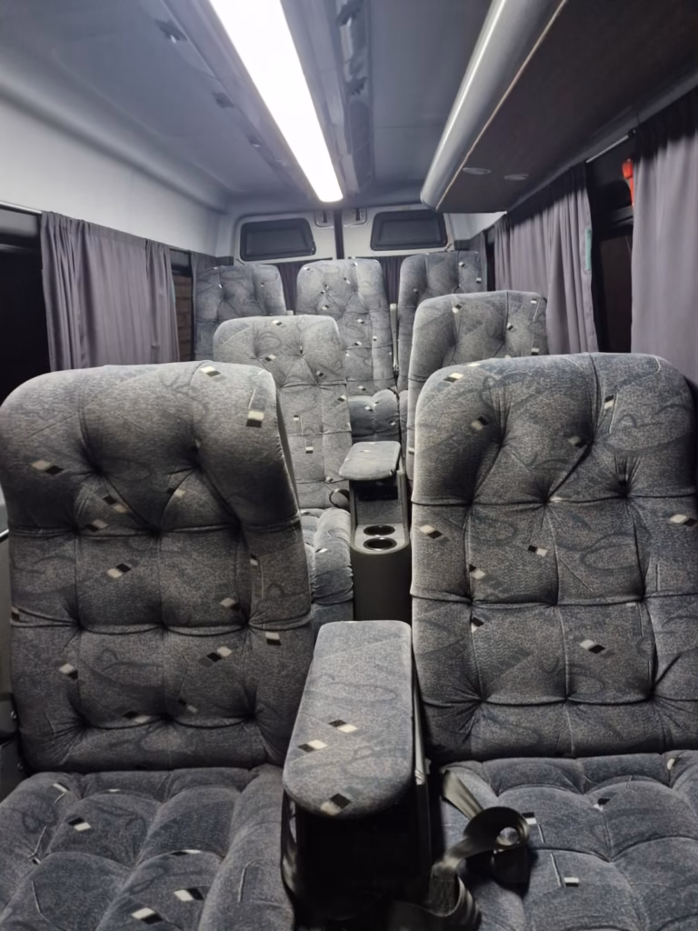 Ônibus SPRINTER CDI 416 LONGA LUXO JM 2020 seminovo à venda, código 91 - foto 06