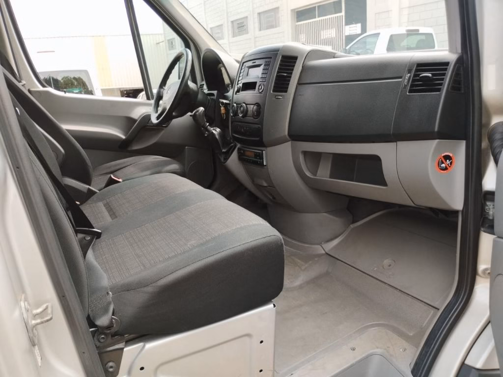 SPRINTER CDI 515 ANO 2018 EXECUTIVA JM COD.1682