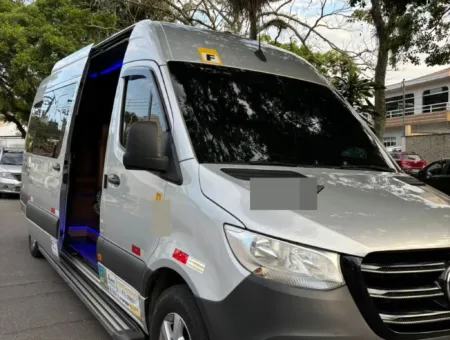 Ônibus Sprinter Van Executiva 416 CDI 18 Lugares 2022 seminovo à venda, código 414 - foto 01