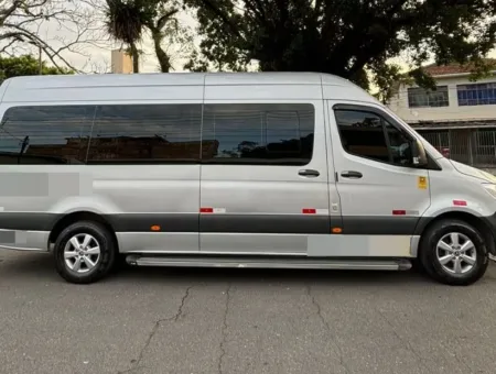 Ônibus Sprinter Van Executiva 416 CDI 18 Lugares 2022 seminovo à venda, código 414 - foto 03