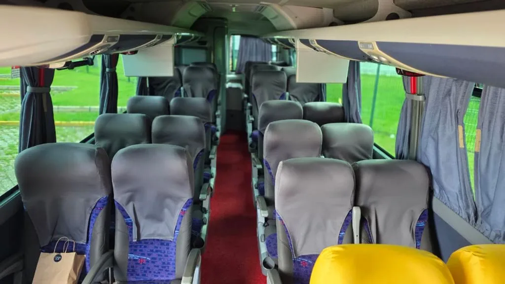 Ônibus Volare W9 Rodoviário Executivo seminovo à venda, código 1775 - foto 06