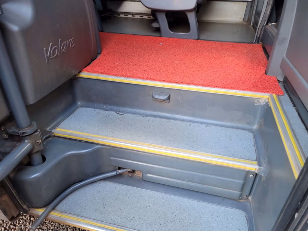 MARCOPOLO VOLARE W9 ANO 2013 CUMMINS JM COD.483
