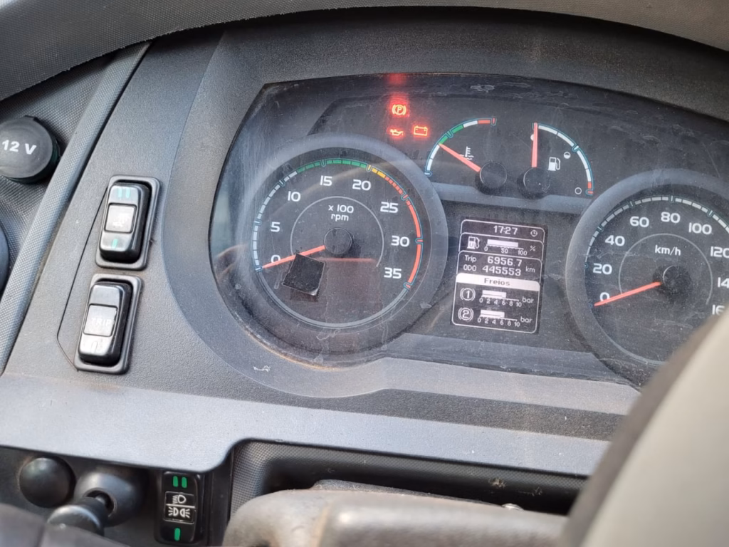 MARCOPOLO VOLARE W9 ANO 2013 CUMMINS JM COD.483