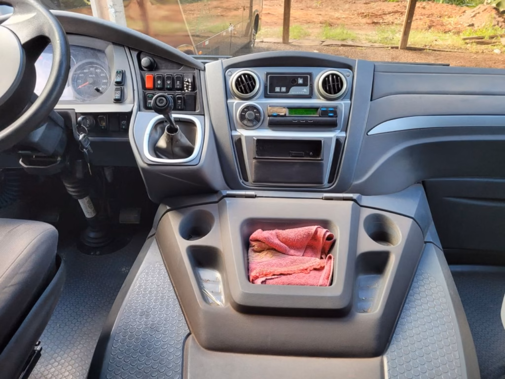 MARCOPOLO VOLARE W9 ANO 2013 CUMMINS JM COD.483
