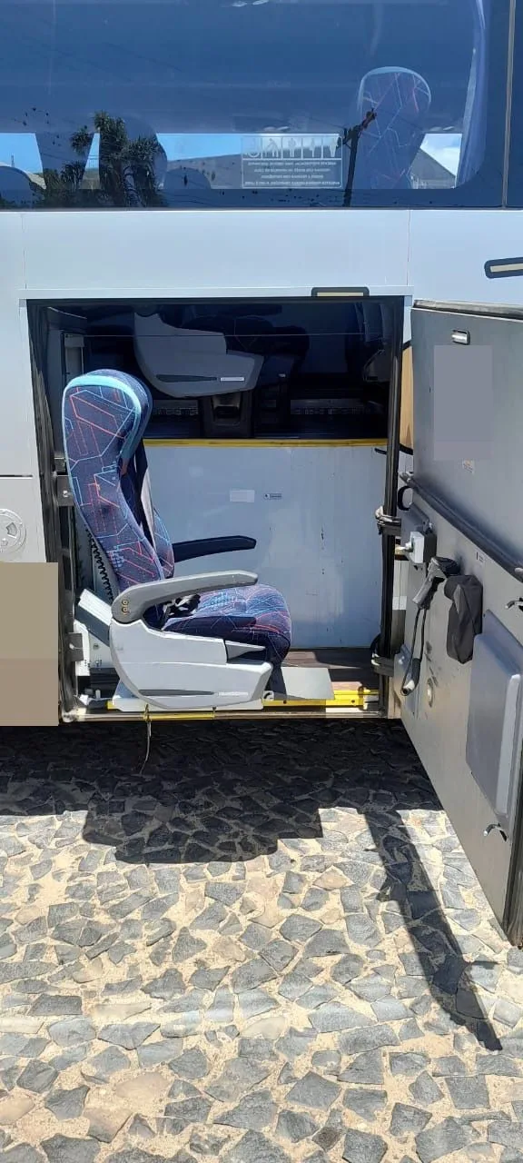 Ônibus BUSSCAR ELBUS 320 VW 17.260 JM 2020 seminovo à venda, código 858 - foto 04