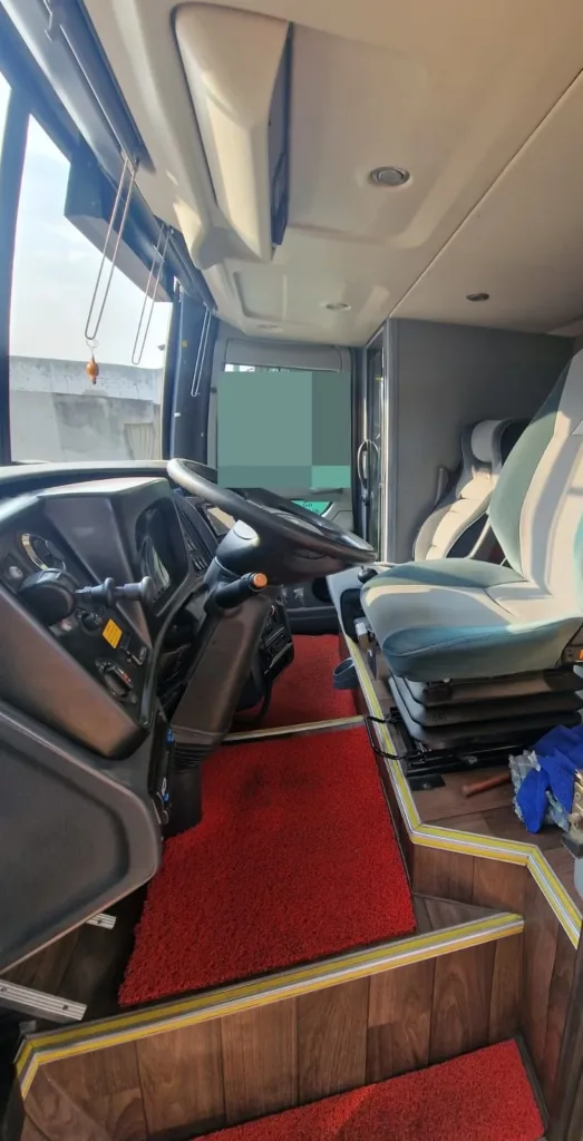 Ônibus BUSSCAR PANORAMICO DD O500 RSD JM 2020 seminovo à venda, código 1075 - foto 06