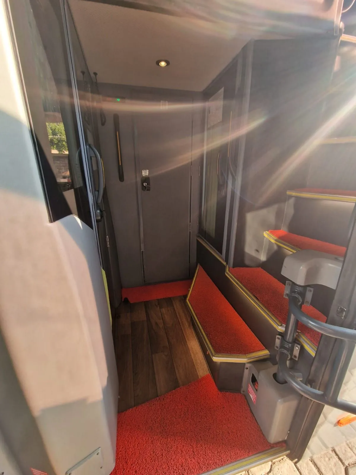 Ônibus BUSSCAR PANORAMICO DD O500 RSD JM 2020 seminovo à venda, código 1075 - foto 14